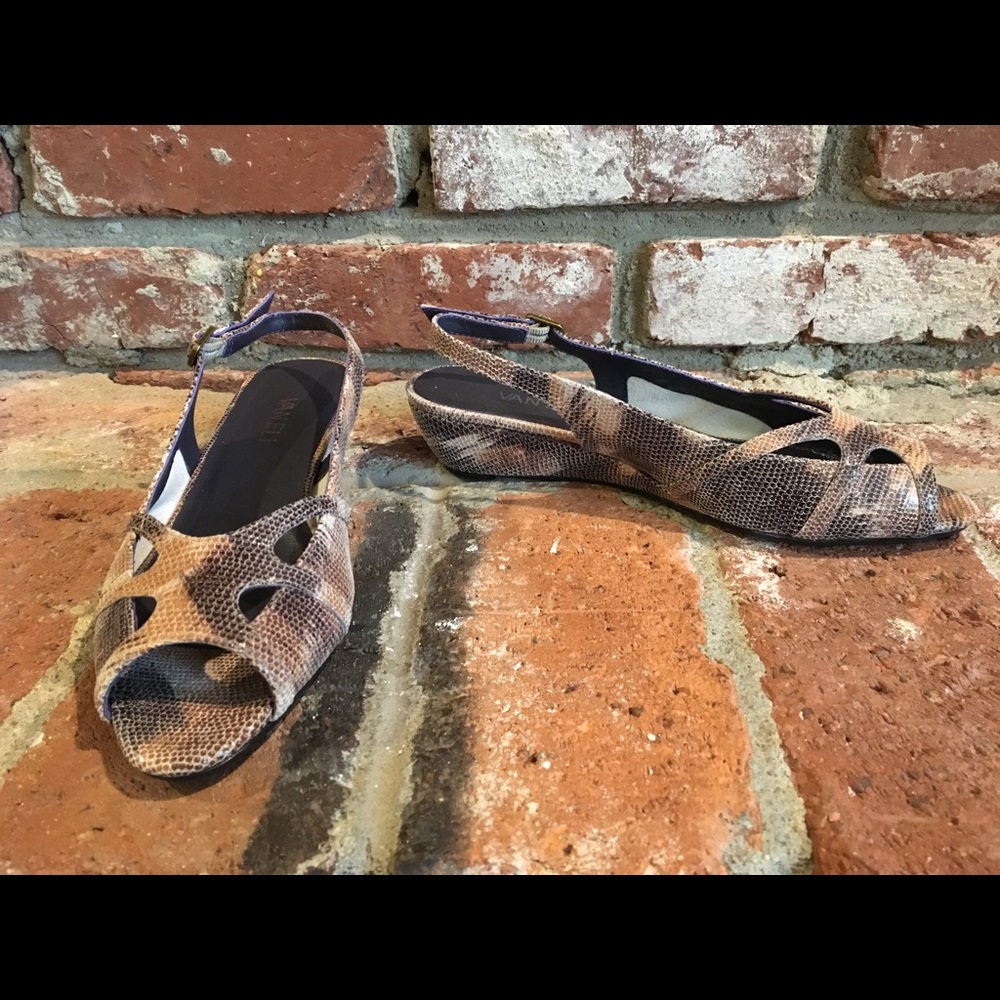 NWT Multi-Color Snake Skin Sandal